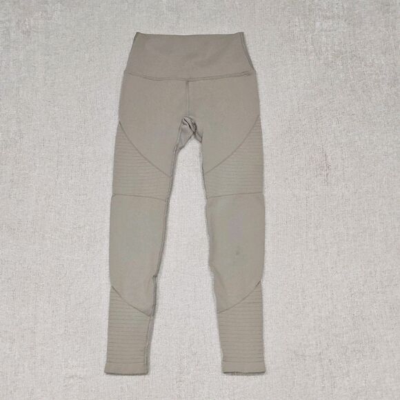 Small Alphalete Compression 7/8 Leggings Tan Pale Nude - Picture 1 of 8